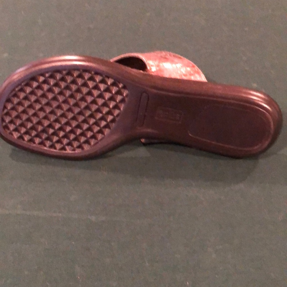 Sandals - Picture 3 of 3
